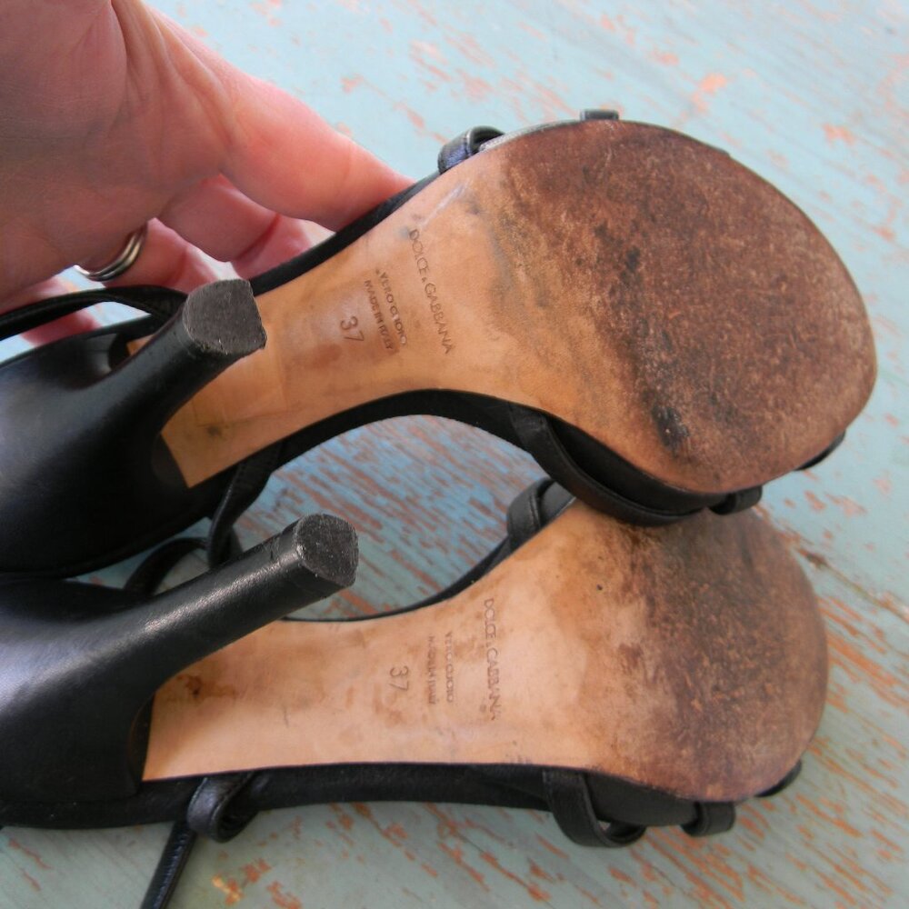 Dolce & Gabbana Black Strappy Leather High Heel Sandals with Gold Accent - Picture 8 of 9